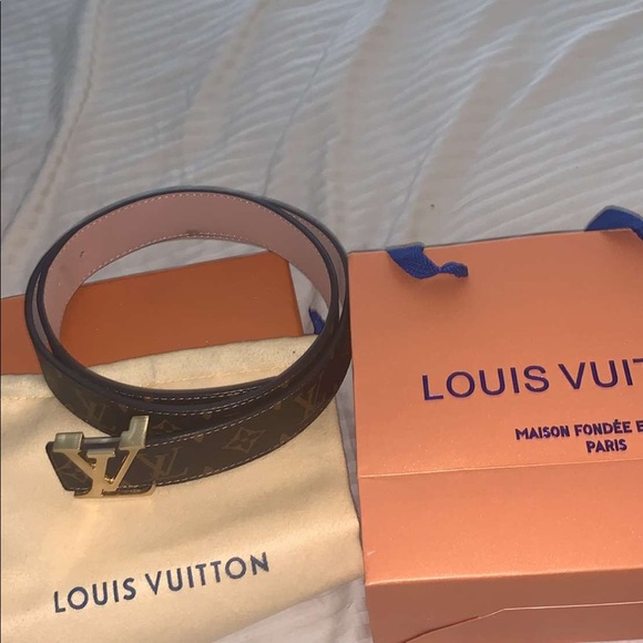 Louis Vuitton belt - Picture 1 of 1